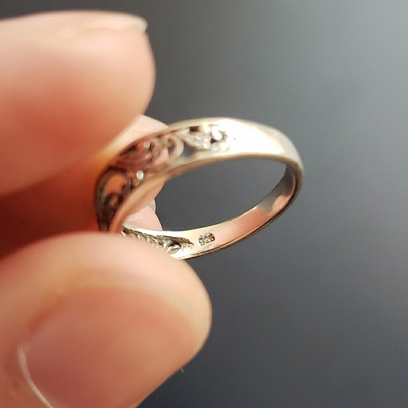 Magpie | Sterling Silver Ring - Picture 2 of 2